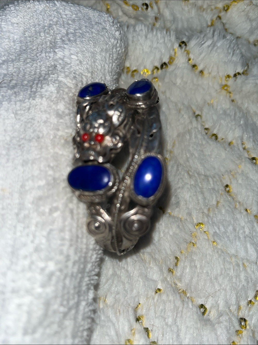 Vintage-Style Silver Bracelet with Lapis and Carnelian Accents